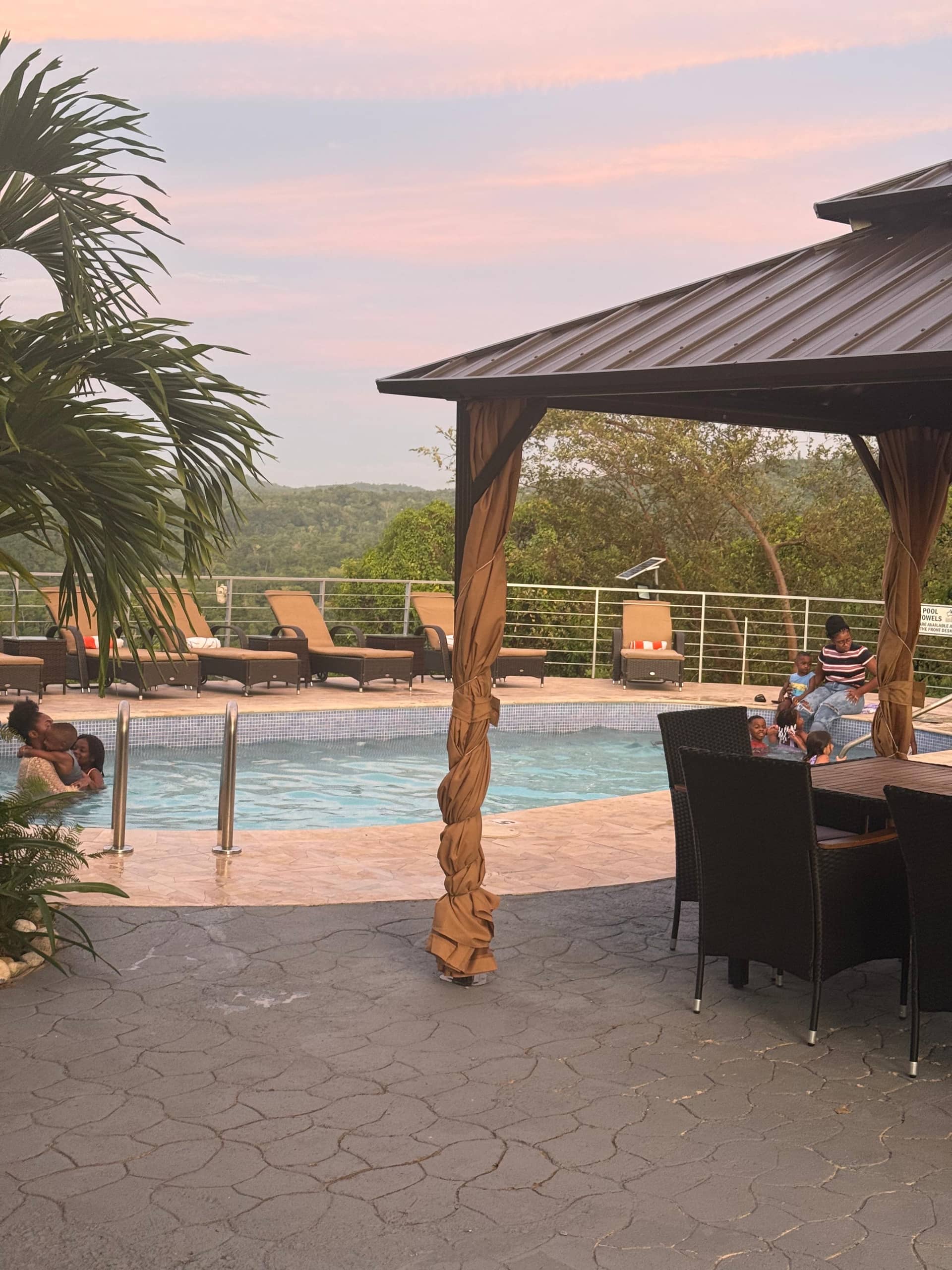 Lavender Moon Villas Exterior